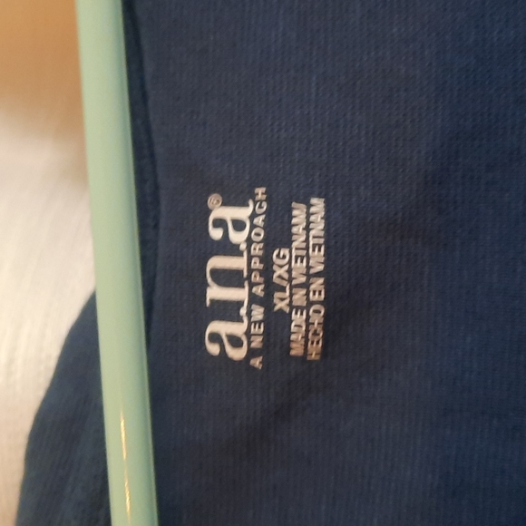 Ana Blue long sleeve v neck  *BOGO* - Picture 2 of 5